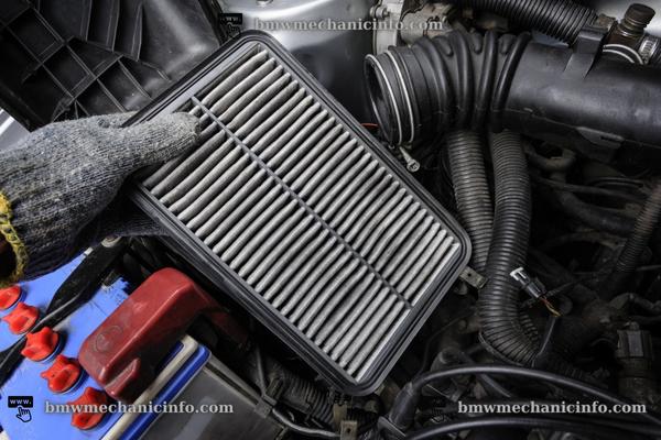 BMW mechanic in Kansas City can change the engine air filter