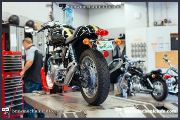 Importance of Finding a BMW Motorcycle Mechanic Near Me